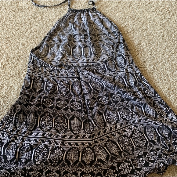 BLACK/WHITE ROMPER - Picture 2 of 4